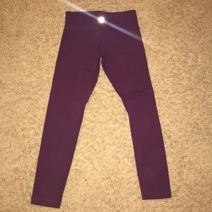 Maroon double sided lululemon wunder unders